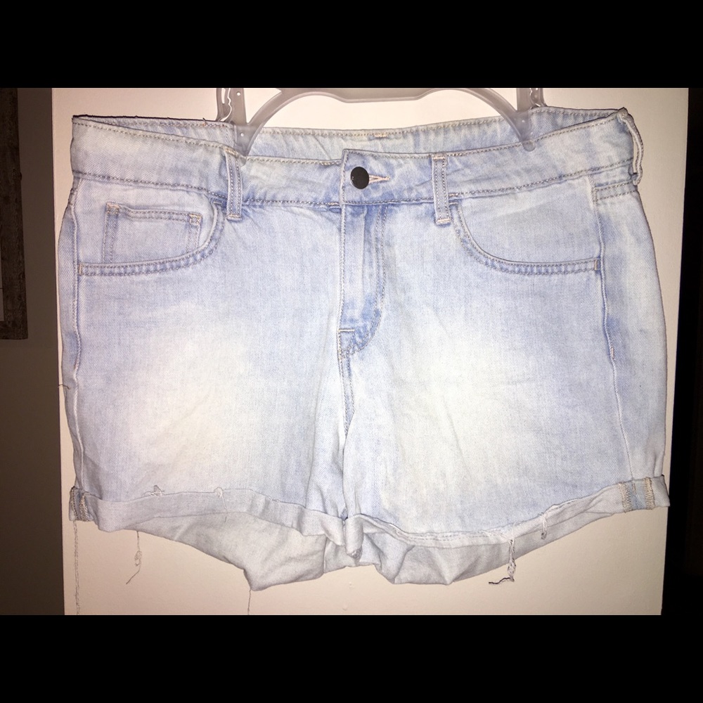 H&M Mid-rise short